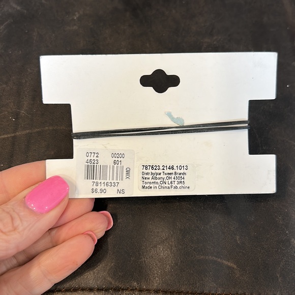 Fun Weevz charms for crafty fun accessories. A heart, rainbow peace sign & smile - Picture 4 of 4